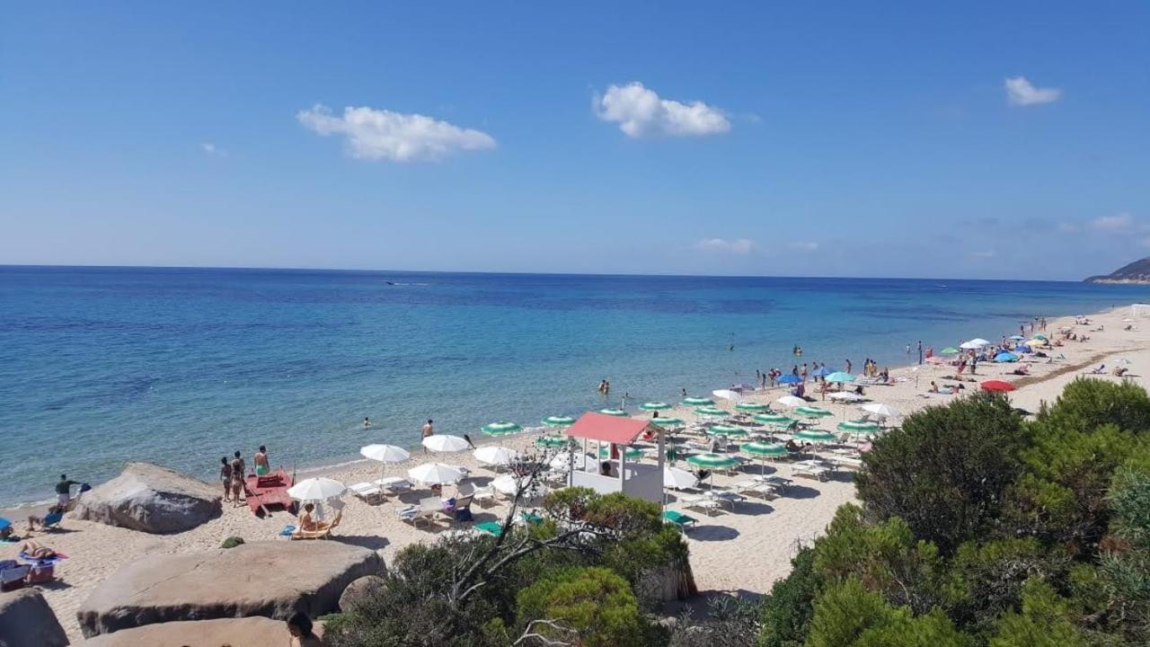 Oleandri Calaverde Sardegna Iun P1641 Pula Dış mekan fotoğraf